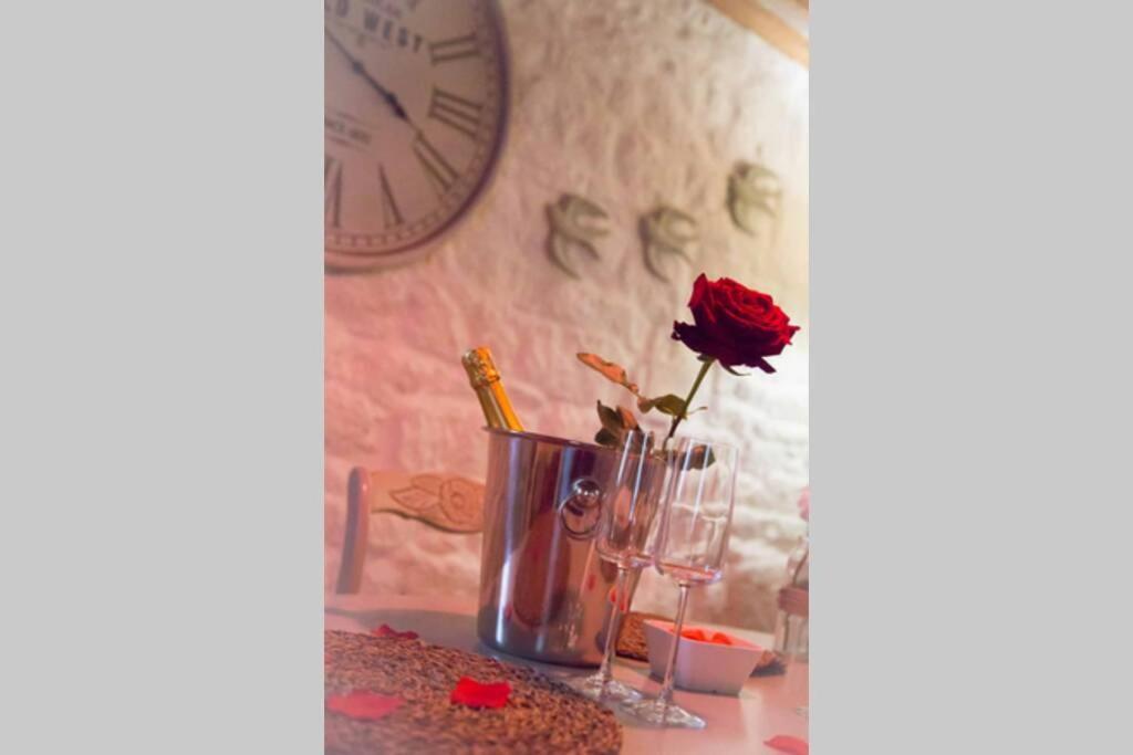 Gite Love Dream - Le Gite Romantique Ger  Exterior photo